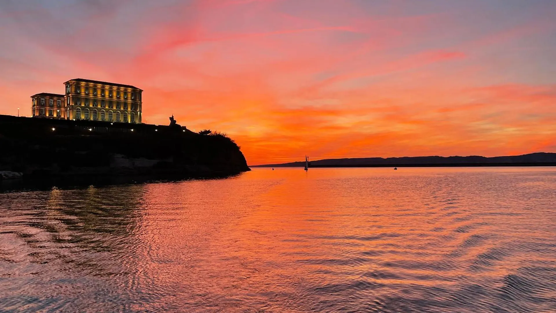 Vue Mer Plage Catalans Vieux Port Clim - 2 Chambres Μασσαλία 0*,  Γαλλία